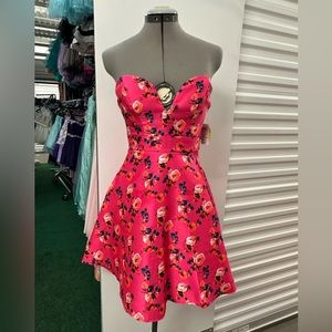 New pink floral print Windsor dress